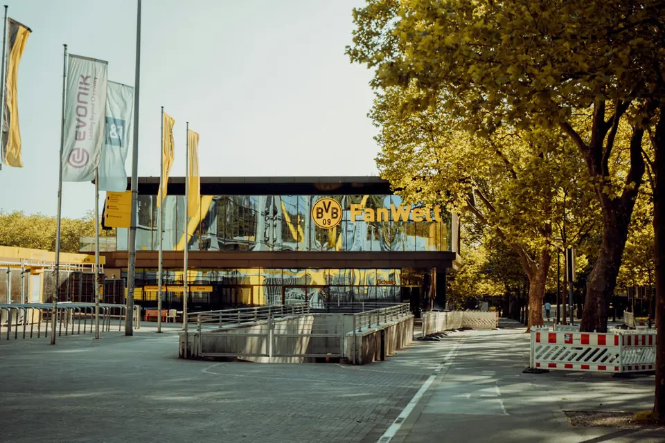 Dortmund Dortmund — Ruhrgebiets-Großstadt mit Bergbau- und Industrie-Erbe